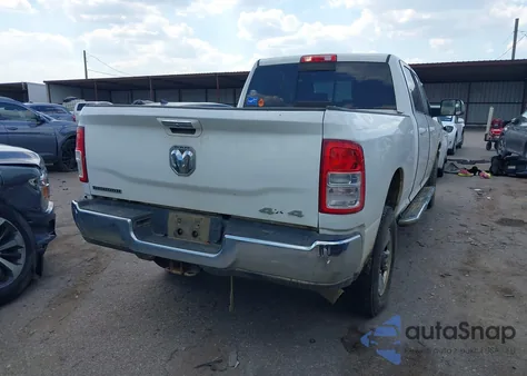 2019 Dodge Ram 2500 Big Horn 4X4 6'4 Box from USA, damaged, VIN 3C6UR5DL9KG680673